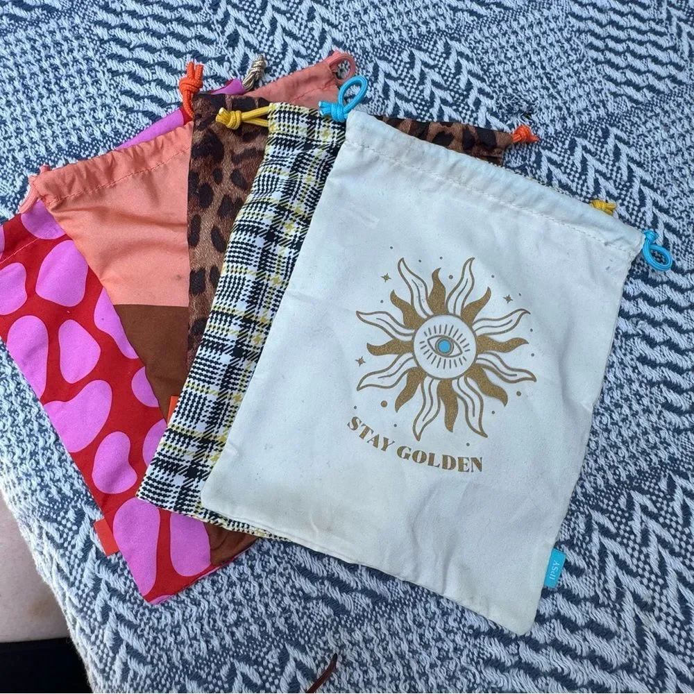 New Ipsy Colorful Drawstring Pouches Set - Picture 1 of 11